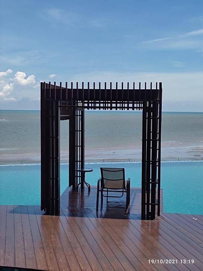 Seaview Studio With King Bed At Imperium Residence, Kuantan Buitenkant foto